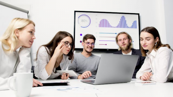 [MODEL] Contract de internship si reglementari cheie