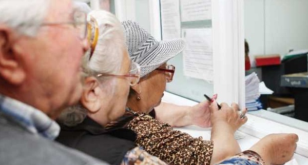 Aproximativ 1,47 milioane pensionari au primit indemnizatie sociala in septembrie 2022. Care a fost valoarea medie a indemnizatiei?