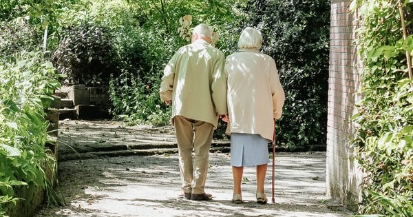 Modificare in Legea Pensiilor prin Legea 279/2020: Reducerea varstei standard de pensionare cu 2 ani